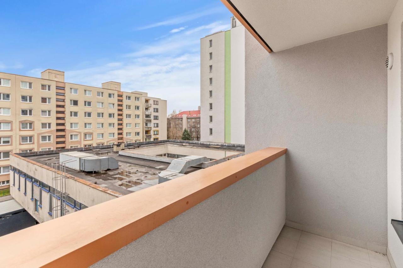 Lam Green - Ac -Balcony Bratislava Exterior photo